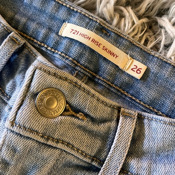 Levi’s 721 High-rise Skinny Jeans - Picture 4 of 4